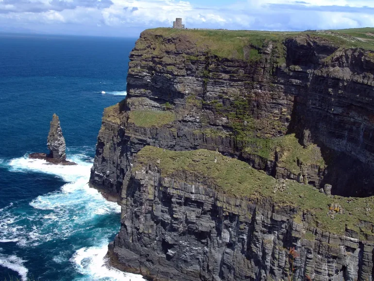 cliffs of moher view